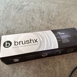 BRUSHX Salon one-step hairdryer and volumizer